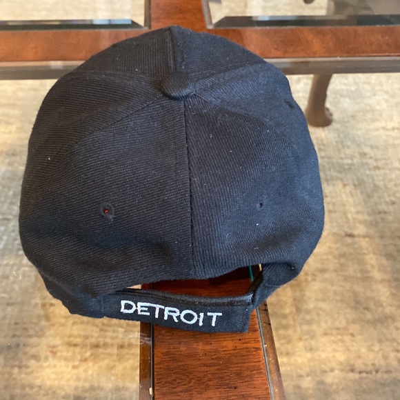 Black & White Detroit Adjustable Baseball Hat - Picture 8 of 10